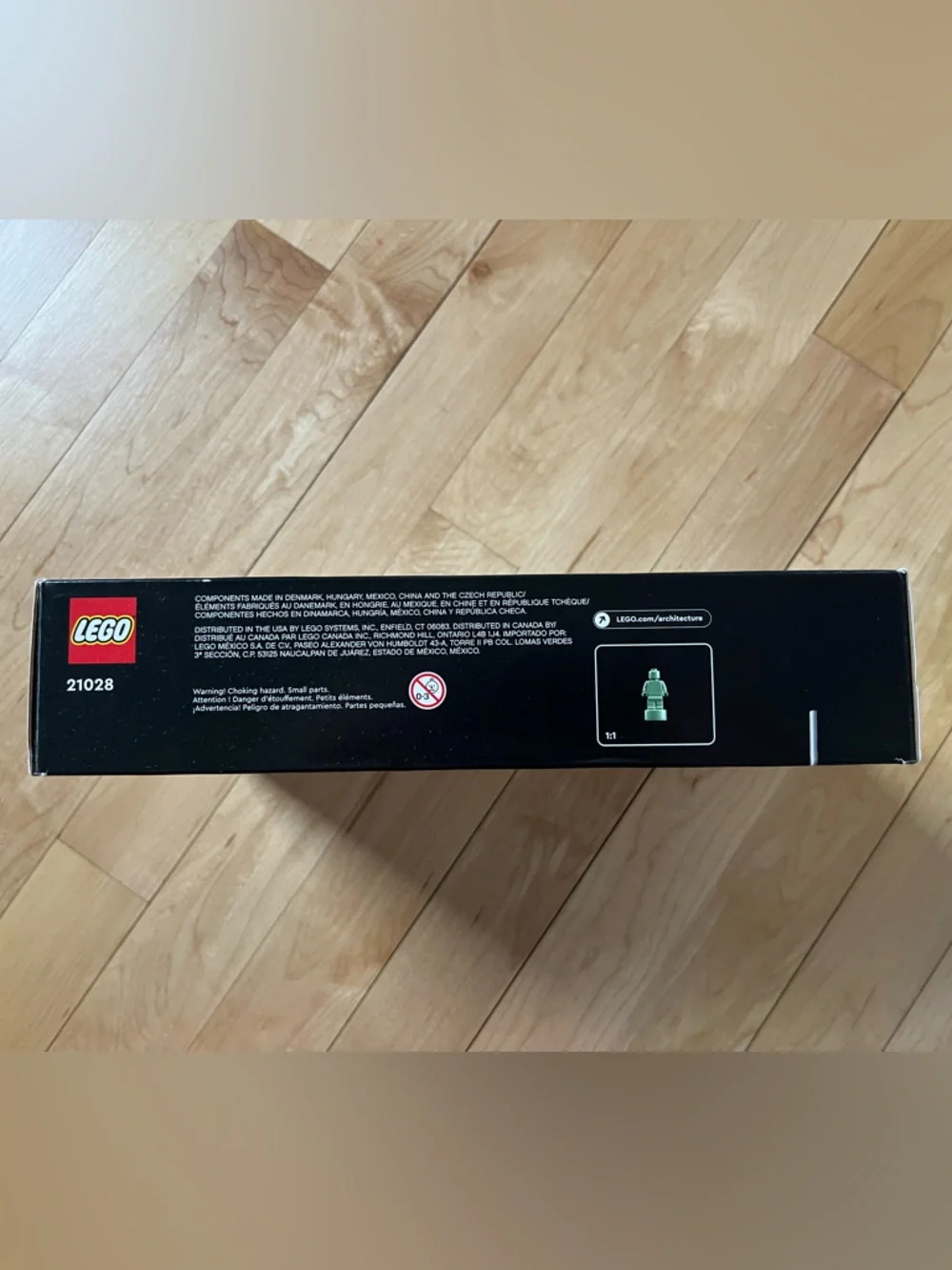LEGO New York City 21028 - Retired - Picture 3 of 13